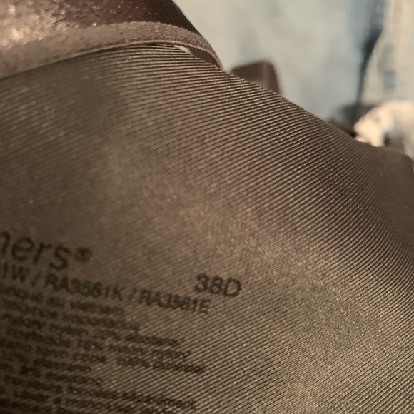 4 Warner’s  bras - Picture 4 of 8